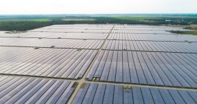 Solar Panels in Aerial View 스톡 동영상 비디오(100% 로열티 프리) 1016522953 | Shutterstock