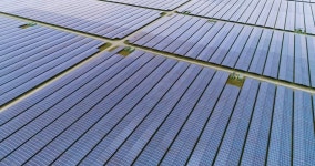 Solar Panels in Aerial View 스톡 동영상 비디오(100% 로열티 프리) 1016523133 | Shutterstock