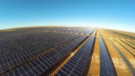 Solar Panel Farms in the 스톡 동영상 비디오(100% 로열티 프리) 1021335193 | Shutterstock