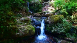 4k Video of Sapan Waterfall 스톡 동영상 비디오(100% 로열티 프리) 1024057703 | Shutterstock