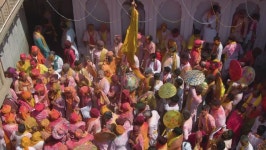 Barsana, India - 01,03.2019 Color 스톡 동영상 비디오(100% 로열티 프리) 1029426269 | Shutterstock