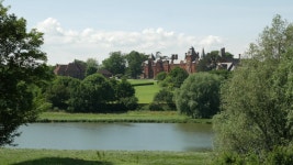 Framlingham, England - June 2019. 스톡 동영상 비디오(100% 로열티 프리) 1032088301 | Shutterstock
