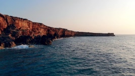 Rocks with Beating Waves On 스톡 동영상 비디오(100% 로열티 프리) 1032459629 | Shutterstock