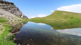 Tymfi Dragon Lake (drakolimni) in 스톡 동영상 비디오(100% 로열티 프리) 1033695416 | Shutterstock