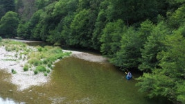 Aerial Shot Canoë Kayaking Under 스톡 동영상 비디오(100% 로열티 프리) 1033793474 | Shutterstock