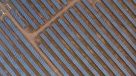 Solar Panels in a Large 스톡 동영상 비디오(100% 로열티 프리) 1036711832 | Shutterstock