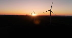 Wind Turbines for Renewable Power 스톡 동영상 비디오(100% 로열티 프리) 1037897876 | Shutterstock