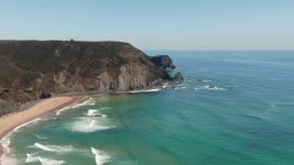 Aerial Drone View of Praia 스톡 동영상 비디오(100% 로열티 프리) 1037938502 | Shutterstock