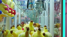 Claw Crane 스톡 비디오 동영상 - 4K/HD 비디오 클립 | Shutterstock