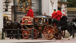 London, Circa 2019 - a 스톡 동영상 비디오(100% 로열티 프리) 1041227761 | Shutterstock
