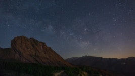 Starry Sky and Rocks of 스톡 동영상 비디오(100% 로열티 프리) 1041420760 | Shutterstock