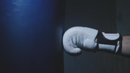 Close-up of Boxer Hits Punching 스톡 동영상 비디오(100% 로열티 프리) 1041955417 | Shutterstock