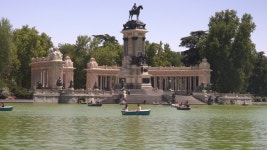 Madrid Spain - 08 03 스톡 동영상 비디오(100% 로열티 프리) 1047207190 | Shutterstock