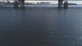 Darnitsky Bridge Over the Dnieper 스톡 동영상 비디오(100% 로열티 프리) 1049075035 | Shutterstock