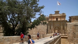 Mdina, Malta - June 2019: 스톡 동영상 비디오(100% 로열티 프리) 1049682625 | Shutterstock