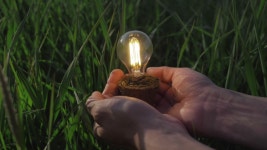 Idea Solar Energy in Nature, 스톡 동영상 비디오(100% 로열티 프리) 1054035059 | Shutterstock