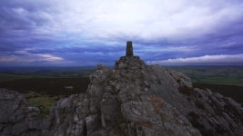 Stiperstones Summit Stones in the 스톡 동영상 비디오(100% 로열티 프리) 1054738937 | Shutterstock