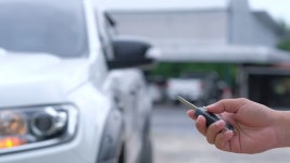 Man Asia Opens His Car 스톡 동영상 비디오(100% 로열티 프리) 1055101952 | Shutterstock