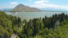 Aerial View of the Skadar 스톡 동영상 비디오(100% 로열티 프리) 1056429746 | Shutterstock