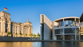 Buildings of Reichstag and Paul-l?be-haus 스톡 동영상 비디오(100% 로열티 프리) 1058483356 | Shutterstock