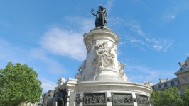 Hyperlapse of Famous Monument Place 스톡 동영상 비디오(100% 로열티 프리) 1059755945 | Shutterstock