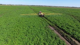 Exciting Back View of Tractor 스톡 동영상 비디오(100% 로열티 프리) 1060500466 | Shutterstock