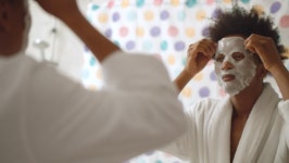 Handsome African Man Removing Bio-cellulose 스톡 동영상 비디오(100% 로열티 프리) 1061025817 | Shutterstock