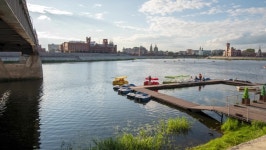 Pleasure Boats and Catamarans Parking 스톡 동영상 비디오(100% 로열티 프리) 1064716342 | Shutterstock