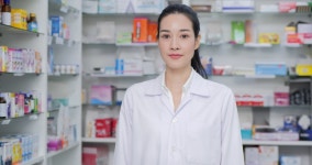 Young Asian Doctor Posing to 스톡 동영상 비디오(100% 로열티 프리) 1065112531 | Shutterstock
