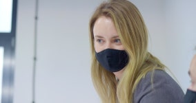 어썸피플MSO | Ms Business People Wearing Protective 스톡 동영상 비디오(100% 로열티 프리) 1065401809 | Shutterstock