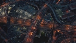 Huge Freeway Interchange at Night 스톡 동영상 비디오(100% 로열티 프리) 1065699718 | Shutterstock