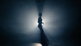 Fit Woman Training Silhouette. Backlighted 스톡 동영상 비디오(100% 로열티 프리) 1069484641 | Shutterstock