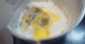 Slow Motion of Automatic Flour 스톡 동영상 비디오(100% 로열티 프리) 1074301163 | Shutterstock