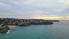 Scenery of Tamarama and Bondi 스톡 동영상 비디오(100% 로열티 프리) 1074677750 | Shutterstock