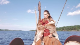 Viking Woman with Sword and 스톡 동영상 비디오(100% 로열티 프리) 19950049 | Shutterstock