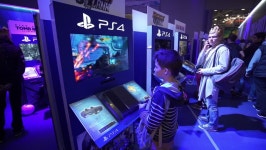 Moscow Russia October 2016 Igromir Expo 스톡 동영상 비디오(100% 로열티 프리) 20633956 | Shutterstock