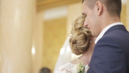 Bride and Groom Dancing Slow 스톡 동영상 비디오(100% 로열티 프리) 24834203 | Shutterstock