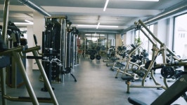 Gym with Various Exercise Machines 스톡 동영상 비디오(100% 로열티프리) 26295989 | Shutterstock