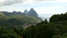 Forward Movement Toward the Pitons, 스톡 동영상 비디오(100% 로열티 프리) 28368109 | Shutterstock