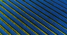 Solar Panel Farm Seen from 스톡 동영상 비디오(100% 로열티 프리) 29108425 | Shutterstock