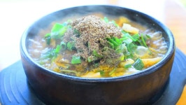Korea Food,hot Boiling Soup,pork On 스톡 동영상 비디오(100% 로열티 프리) 29979763 | Shutterstock