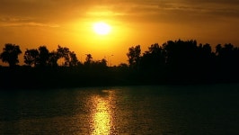 View of an Orange Sunset 스톡 동영상 비디오(100% 로열티 프리) 30518086 | Shutterstock