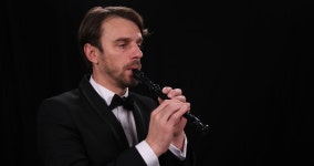 Flutist Musician Play Recorder Flute 스톡 동영상 비디오(100% 로열티 프리) 32167960 | Shutterstock