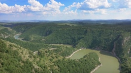 Panorama of Meanders at Rocky 스톡 동영상 비디오(100% 로열티 프리) 33509068 | Shutterstock
