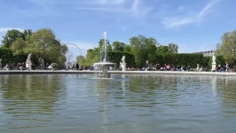 Paris, France - April 11, 스톡 동영상 비디오(100% 로열티 프리) 35070181 | Shutterstock