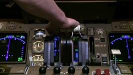 Detail of 747 Pilots Hand 스톡 동영상 비디오(100% 로열티 프리) 3669797 | Shutterstock