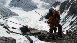 Mt. Everest - Circa 2010: 스톡 동영상 비디오(100% 로열티 프리) 4879115 | Shutterstock