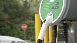 E-car Electric Car Automobile Hybrid 스톡 동영상 비디오(100% 로열티 프리) 5979566 | Shutterstock