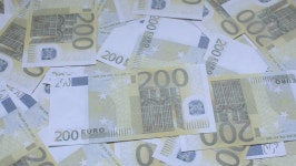 Flying Euros 200 스톡 동영상 비디오(100% 로열티 프리) 6082250 | Shutterstock