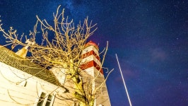 Alnes Lighthouse, Godøy, Norway 스톡 동영상 비디오(100% 로열티 프리) 8698531 | Shutterstock